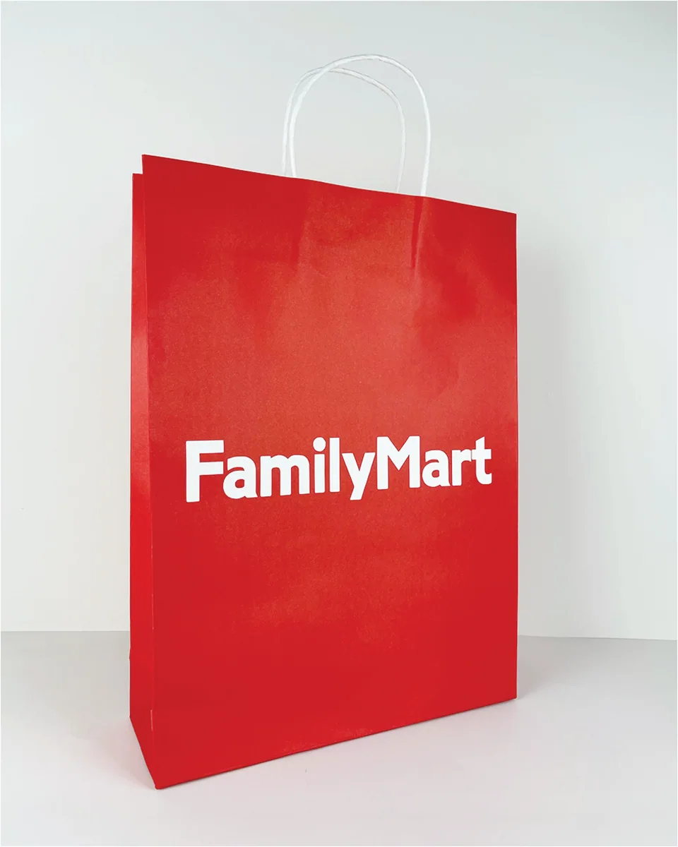 FamilyMart — Túi giấy thương hiệu